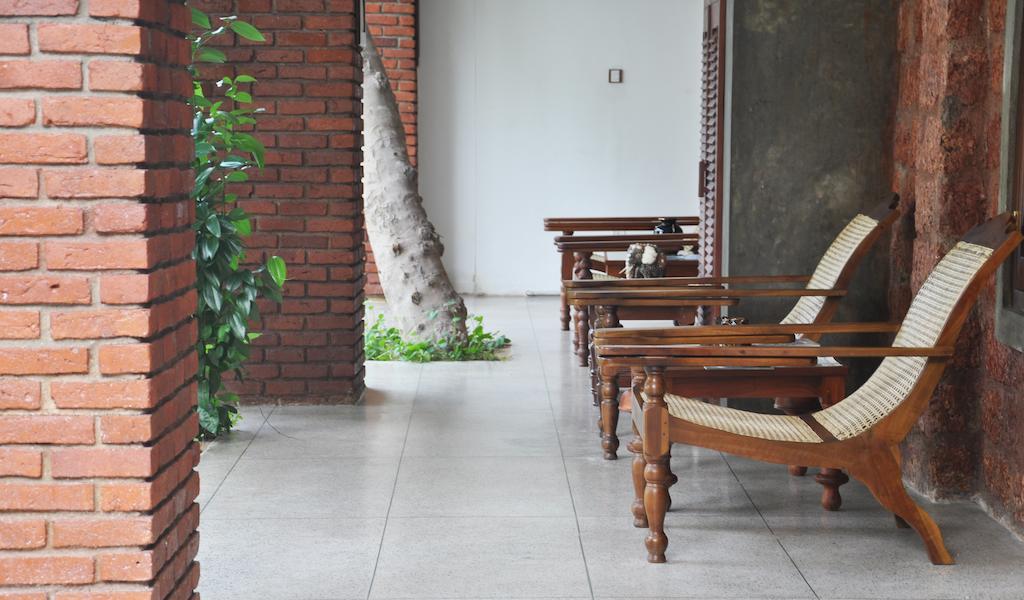 Katunayaka Lanka Bangla Inn Villas Restaurant & Travels מראה חיצוני תמונה