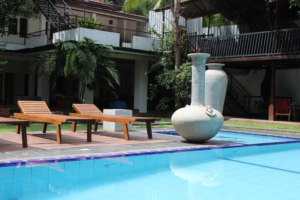 Katunayaka Lanka Bangla Inn Villas Restaurant & Travels מראה חיצוני תמונה